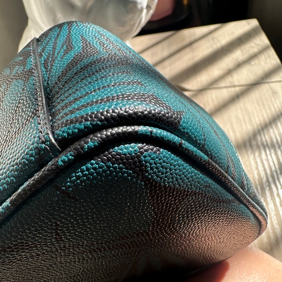 YSL Toiletry/Makeup/Cosmetic Pouch - Picture 8 of 16